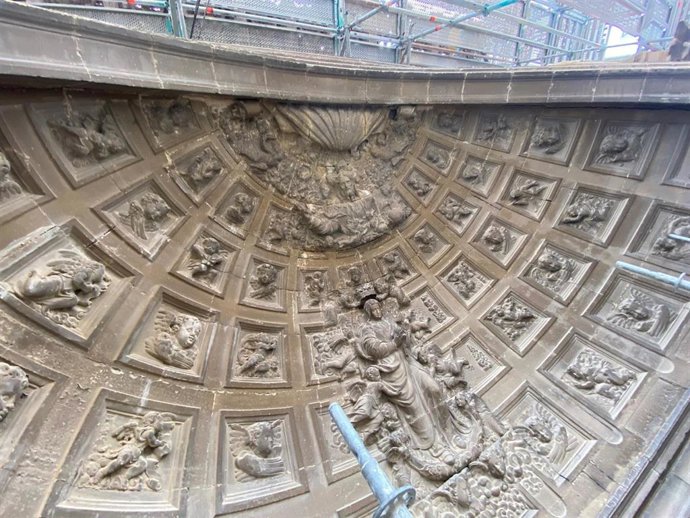 Imagen de la portada de Santa María de Viana.
