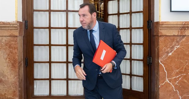 Puente acusa a los gobiernos autonómicos del PP de no ejercer sus competencias contra los incendios