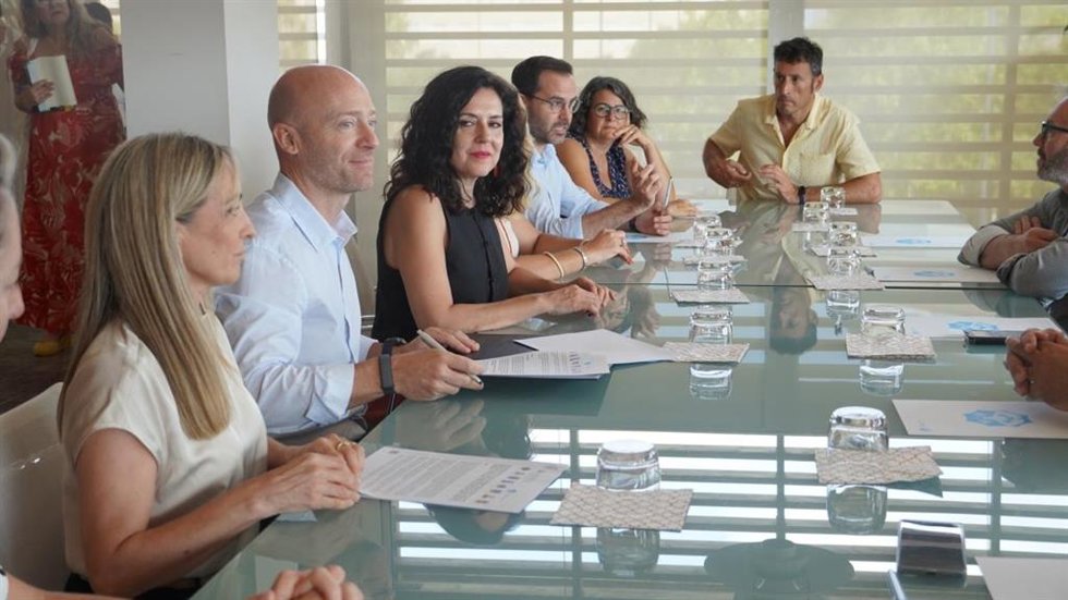 Firma de protocolo en Menorca