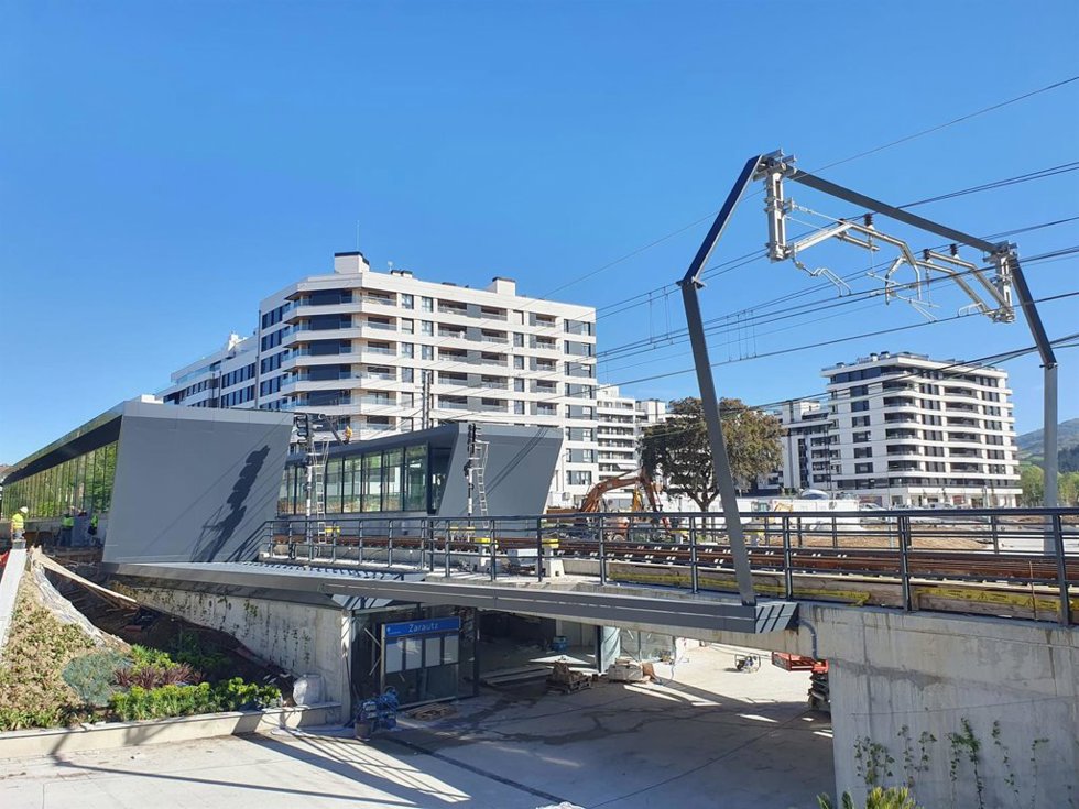 Archivo - La nueva estación ferroviaria de Euskotren de Zarautz (Gipuzkoa)