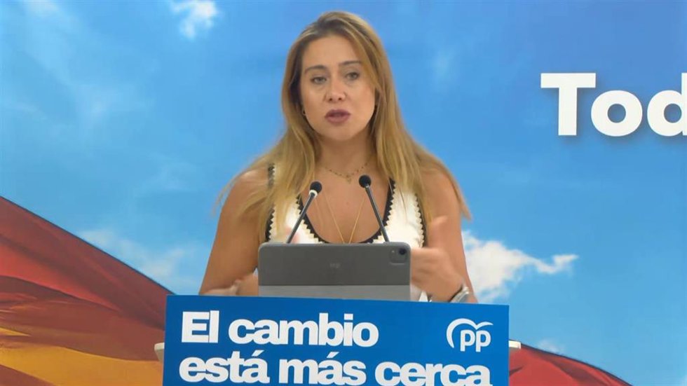 La diputada nacional del Partido Popular (PP) por Melilla, Sofía Acedo, en rueda de prensa.