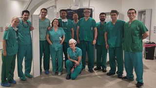Imagen de los profesionales que realizaron una de las intervenciones.