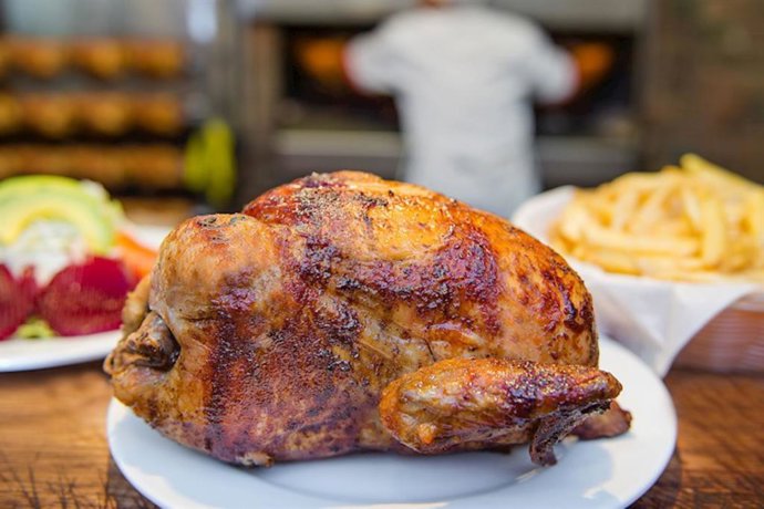 Perú.- Día del Pollo a la Brasa: más de 500 pollerías han registrado sus marcas ante Indecopi