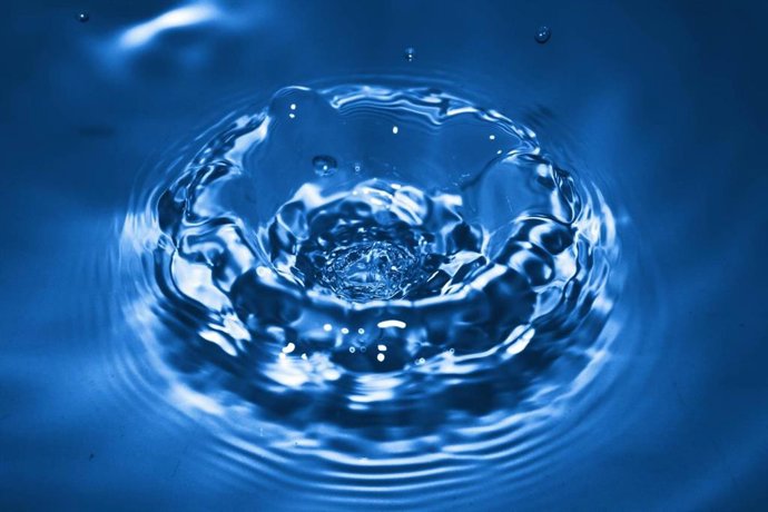 Archivo - Gota de agua. Imagen de archivo. 