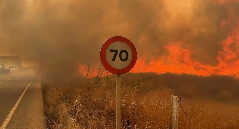 Incendio declarado en la Vall d'Uixó (Castellón).