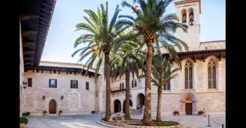 El Palacio de la Almudaina reabrirá este martes al público tras una restauración integral