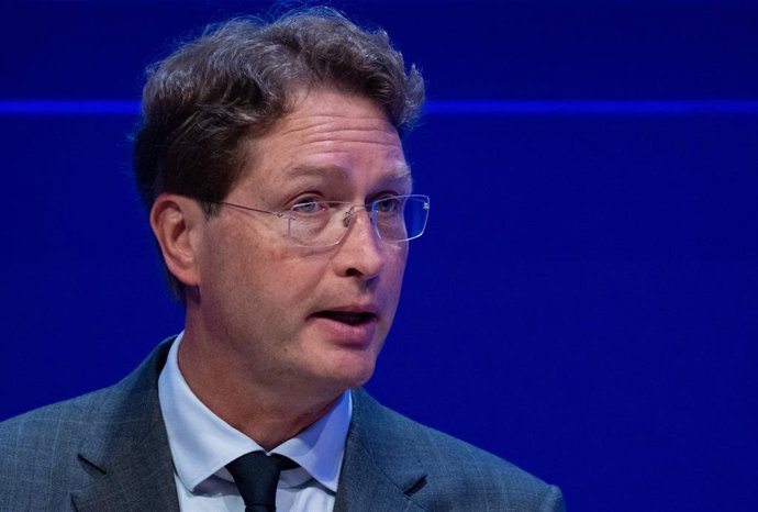 Archivo - El CEO de Mercedes-Benz, Ola Källenius