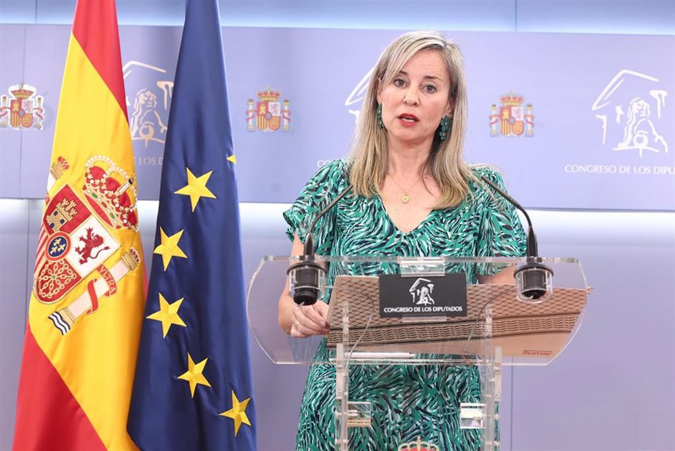 Archivo - La portavoz de Sumar en el Congreso, Verónica Martínez Barbero,  durante una rueda de prensa en el Congreso de los Diputados, a 26 de mayo de 2026, en Madrid (España).