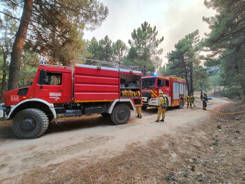 Cantabria envía un nuevo operativo con 12 efectivos para colaborar en la extinción de los incendios de Madrid y Ávila