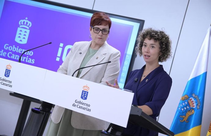 La consejera de Bienestar Social del Gobierno de Canarias, Candelaria Delgado, y la directora del ICI, Ana Brito