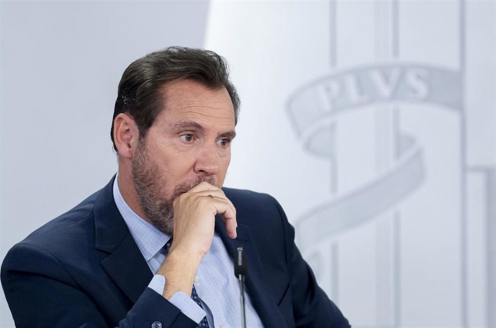 Archivo - El ministro de Transportes y Movilidad Sostenible, Óscar Puente, durante la rueda de prensa posterior al Consejo de Ministros, en el Palacio de la Moncloa, a 9 de junio de 2026, en Madrid (España). 