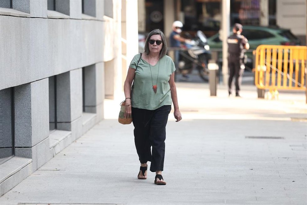 La trabajadora del PSOE, Celia Rodríguez, a su llegada a la Audiencia Nacional, a 28 de julio de 2026, en Madrid (España). 
