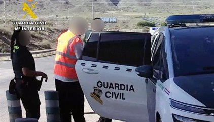 La Guardia Civil detiene a un empleado de la AP-7 por apropiarse de más de 1.200 euros en peajes