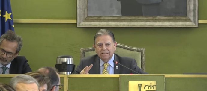El alcalde de Oviedo, Alfredo Canteli, durante el Pleno Municipal.