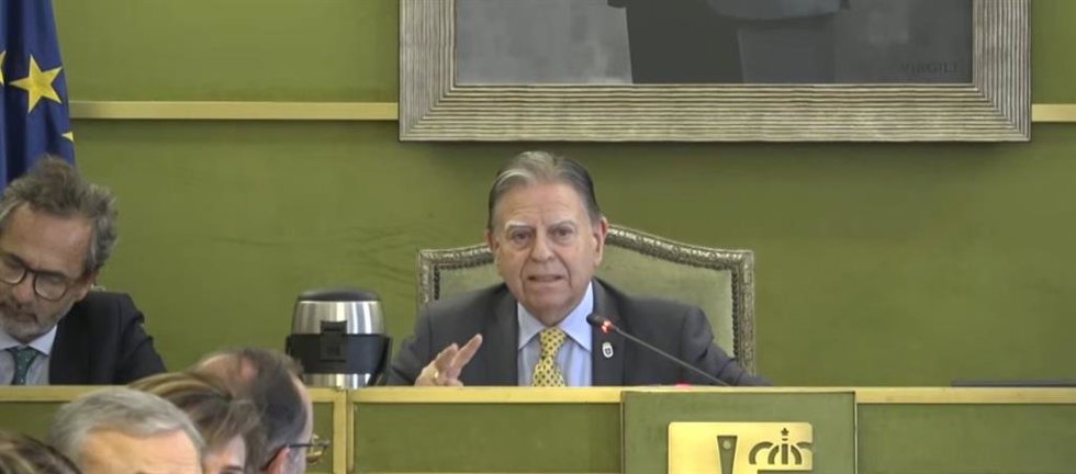 El alcalde de Oviedo, Alfredo Canteli, durante el Pleno Municipal.