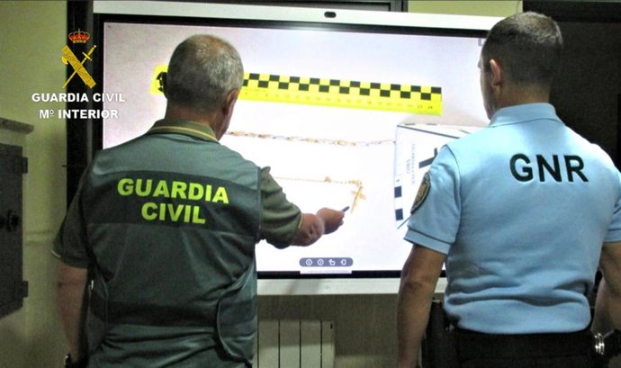 La Guardia Civil trabajando