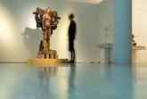 Foto: La escultura 'A Santa' de Francisco Asorey, "pieza fundamental" del patrimonio gallego, ya está en Galicia