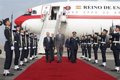 Felipe VI se reúne con el presidente de Paraguay durante su viaje a Perú por la toma de posesión de Keiko Fujimori