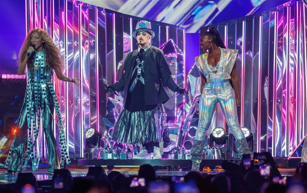 Archivo - 11 May 2026, Austria, Vienna: San Marino's Senhit feat. Boy George perform "Superstar" on stage during the dress rehearsal for the first semi-final of 70th Eurovision Song Contest (ESC) in Vienna. Photo: Jens Büttner/dpa
