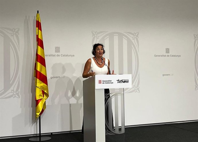 La consellera de Economía y Finanzas de la Generalitat, Alícia Romero, en rueda de prensa