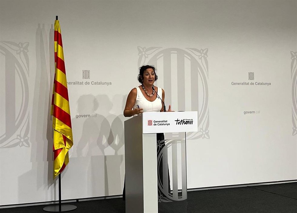La consellera de Economía y Finanzas de la Generalitat, Alícia Romero, en rueda de prensa