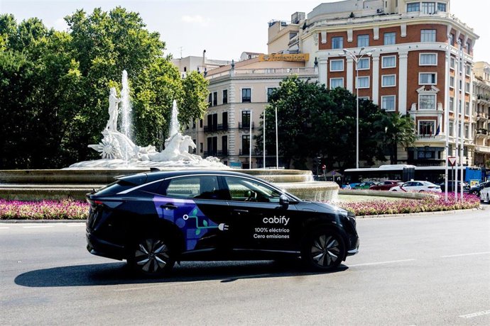 Archivo - Un vehículo de Cabify, a 31 de julio de 2025, en Madrid (España).