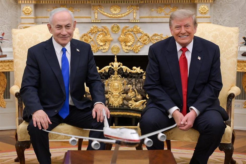 El primer ministro de Israel, Benjamin Netanyahu, junto al presidente de EEUU, Donald Trump en la Casa Blanca