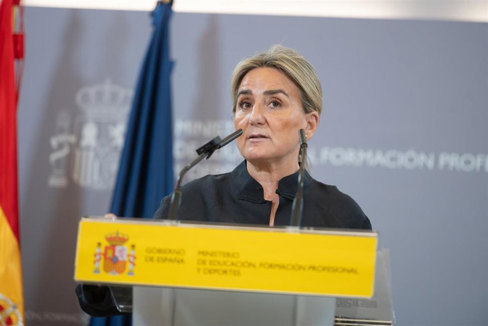 Archivo - La ministra de Educación, Formación Profesional y Deportes, Milagros Tolón, ofrece una rueda de prensa antes de la Conferencia Sectorial de Educación celebrada el 3 de junio.