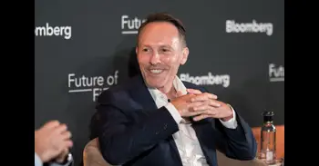HBX Group anuncia la jubilación de su CEO, Nicolas Huss y nombra interino a Brendan Brenn