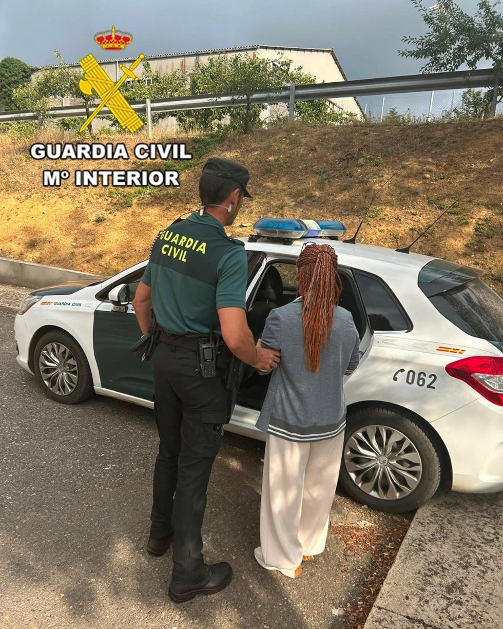 Imagen de la mujer detenida por el uso fraudulento de una tarjeta de débito