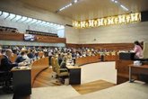 Foto: PP y Vox rechazan 34 enmiendas de Unidas y PSOE que pedían subir impuestos o bajar sueldos de cargos políticos