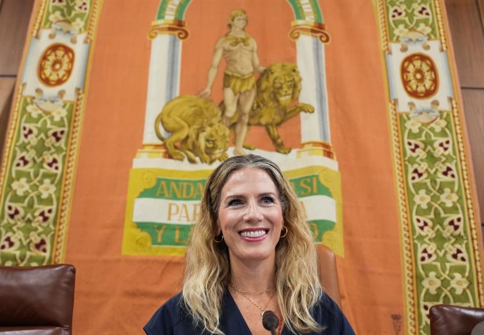 Ana Mestre (PP-A), en la sesión plenaria en la que ha sido elegida presidenta del Parlamento andaluz. (Foto de archivo).