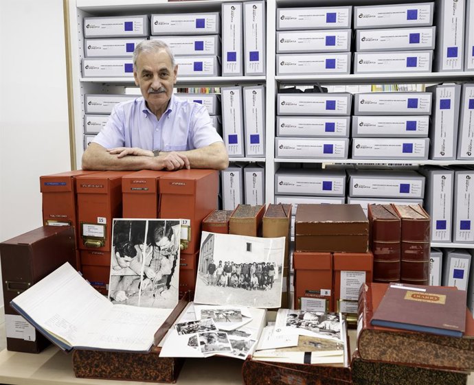 Bermúdez de Castro dona un fondo documental al Centro de Investigación Emiliano Aguirre de la Fundación Atapuerca