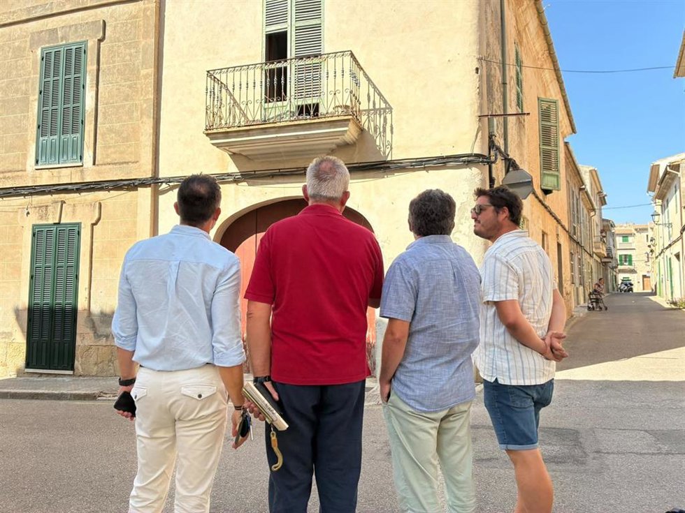 El Ibavi transformará la antigua Cámara Agraria de Sant Joan en tres viviendas de protección oficial para jóvenes agriculures