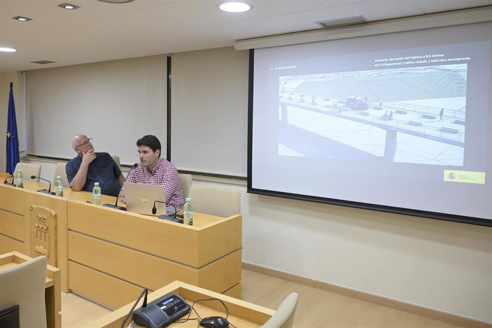 Presentación del nuevo puente en Paiporta (Valencia)