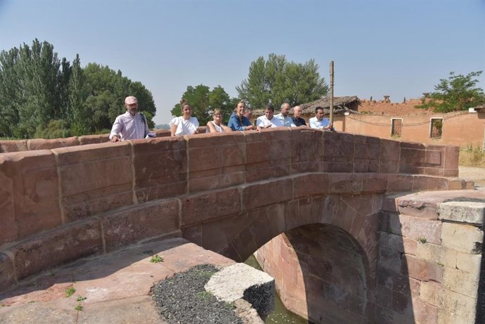 Armisén  visita las obras del Plan de Sostenibilidad Turística en Destino del Canal de Castilla.