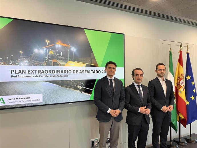 El consejero de Fomento y Movilidad, Mario Muñoz-Atanet.