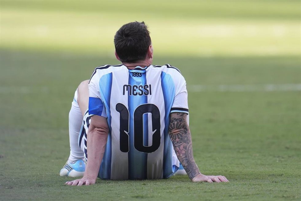 El capitán de la selección argentina de fútbol, Lionel Messi, tras perder la final del Mundial de 2026. 