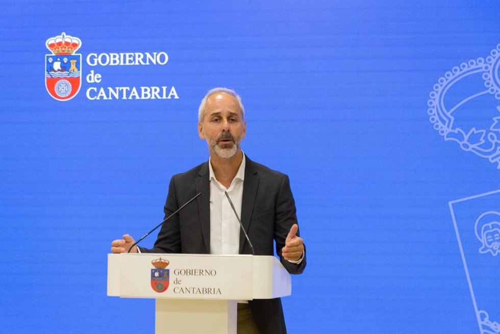 El consejero de Educación de Cantabria, Sergio Silva