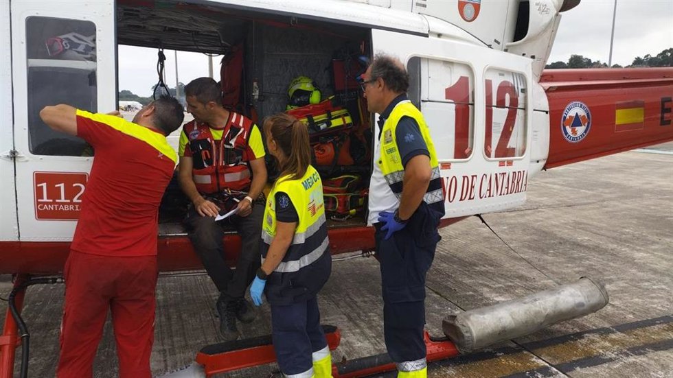 El helicóptero medicalizado del Gobierno