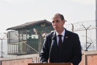 Santiago, 17 de junio de 2026.  El Presidente de la Republica, Jose Antonio Kast, encabeza firma del Acuerdo Marco de Cooperacion para acelerar el Plan Maestro de Infraestructura Penitenciaria, entre los ministerios de Justicia y DD.HH., Seguridad
