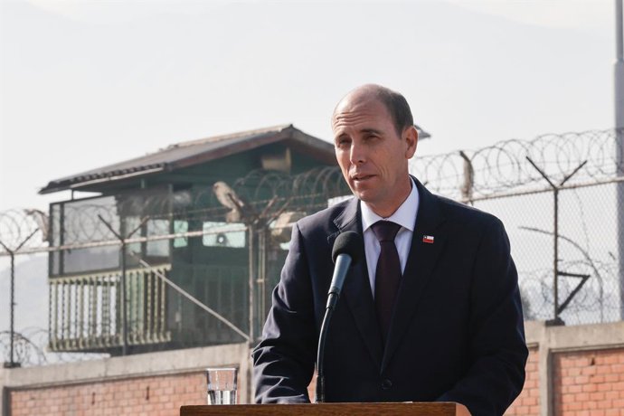 Santiago, 17 de junio de 2026.  El Presidente de la Republica, Jose Antonio Kast, encabeza firma del Acuerdo Marco de Cooperacion para acelerar el Plan Maestro de Infraestructura Penitenciaria, entre los ministerios de Justicia y DD.HH., Seguridad