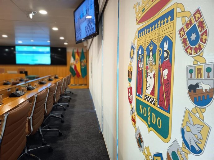 Archivo - Interior del Salón de Plenos de la Diputación de Sevilla