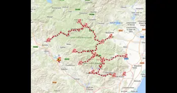 Seguixen tallades huit carreteres per l'incendi de la Vall d'Uixó