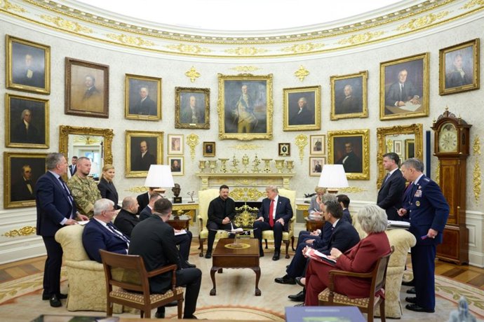 28 July 2026, US, Washington: Ukrainian President Volodymyr Zelensky (L) and US President Donald Trump hold a bilateral meeting in Washington during Zelensky's working visit to the United States. Photo: -/President Of Ukraine via APA Images via ZUMA Press