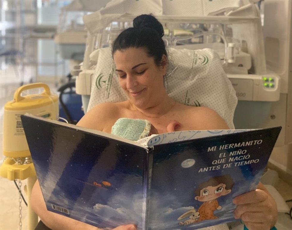 Lactancia materna en hospital.