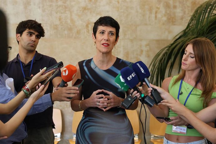 La ministra de Inclusión, Seguridad Social y Migraciones, Elma Saiz.