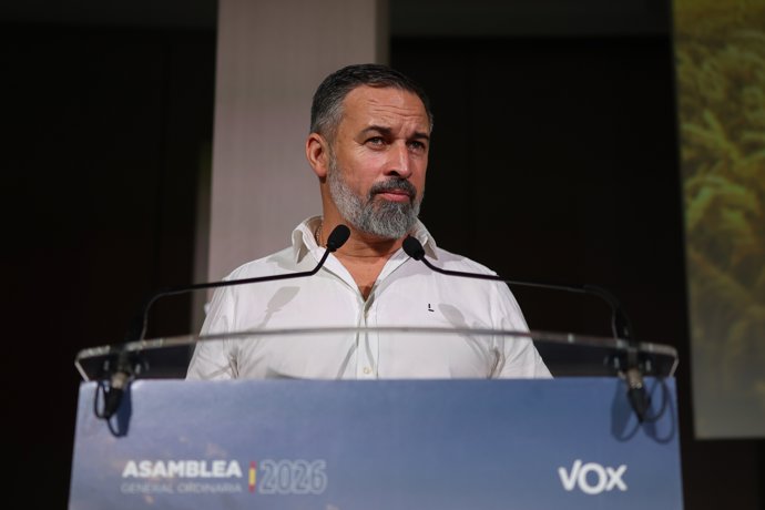 El presidente de Vox, Santiago Abascal, interviene durante la Asamblea Ordinaria de Vox 2026, el auditorio Mutua Madrileña, a 27 de junio de 2026, en Madrid (España).