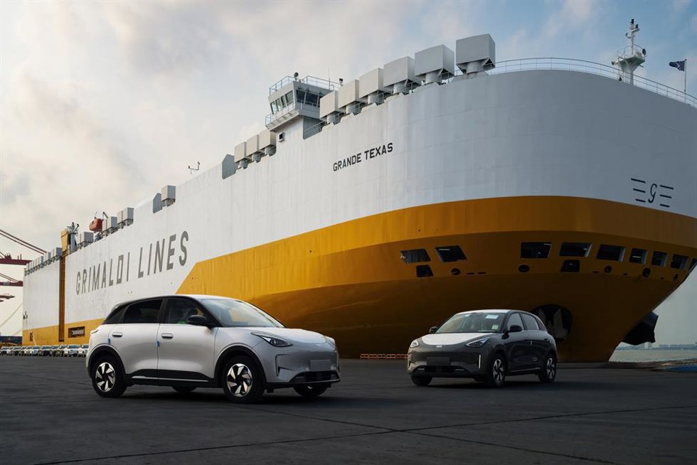 Geely inicia los envíos del E2 a Europa antes de su lanzamiento comercial