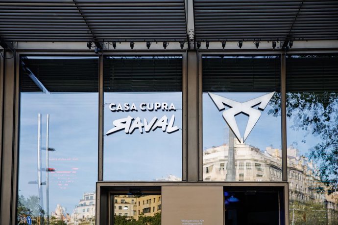 Archivo - La façana de Casa Cupra Raval a Barcelona